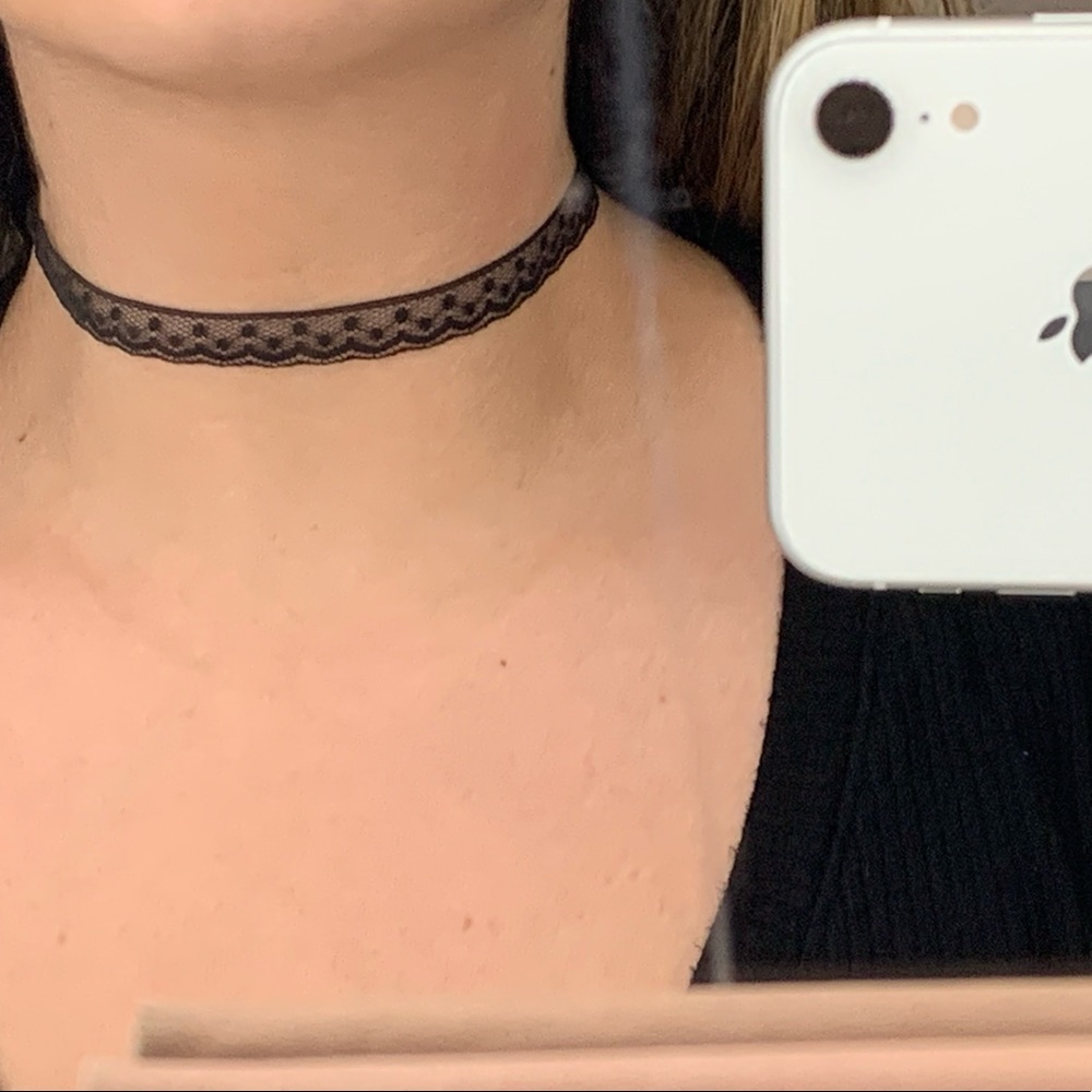 🌟Black lace choker